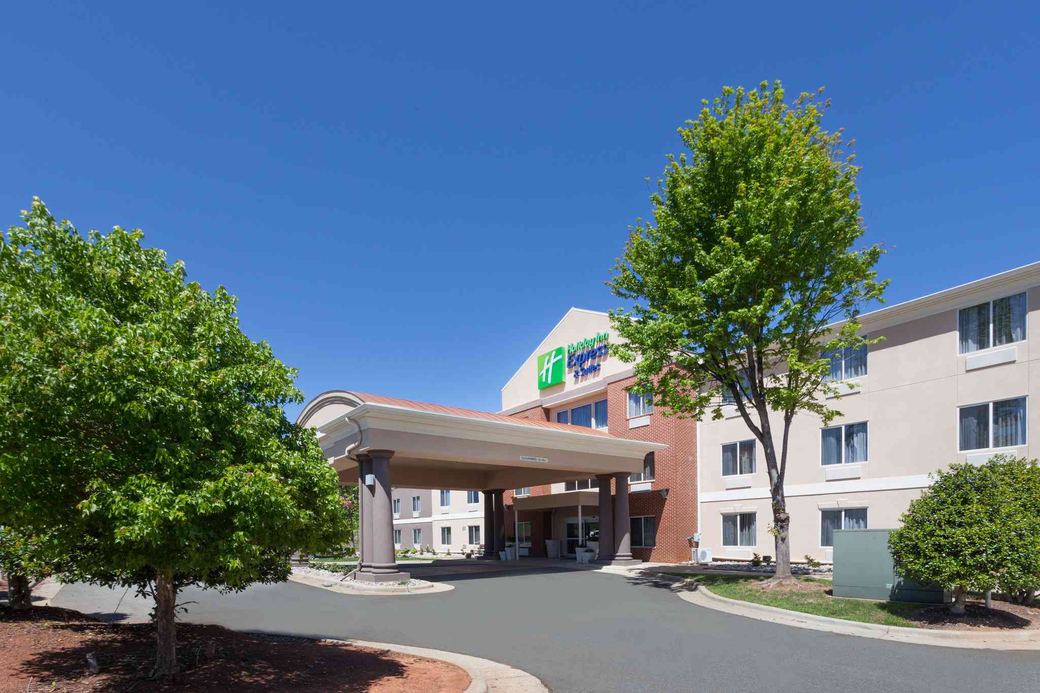 Holiday Inn Express Hotel & Suites Mebane in Mebane, NC