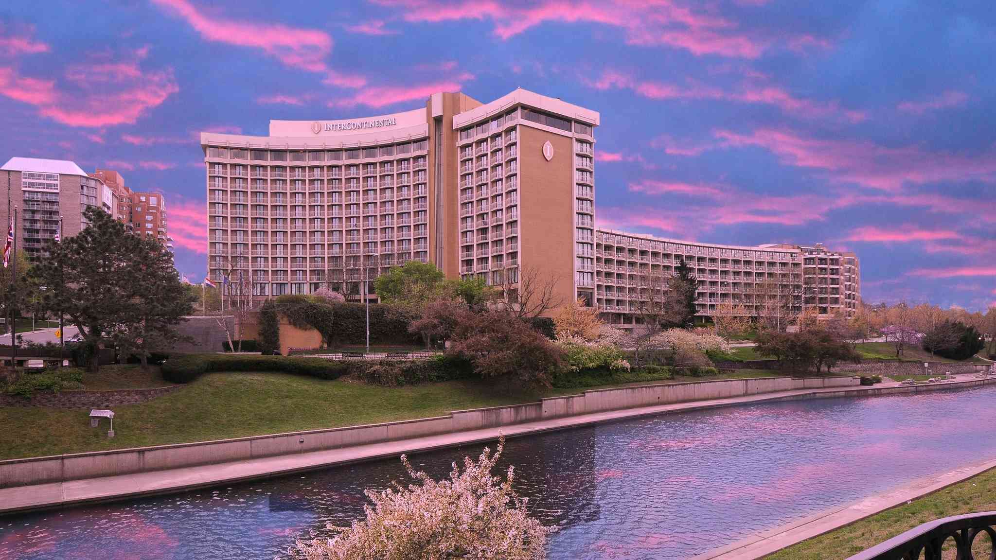 InterContinental Kansas City at The Plaza in Kansas City, MO