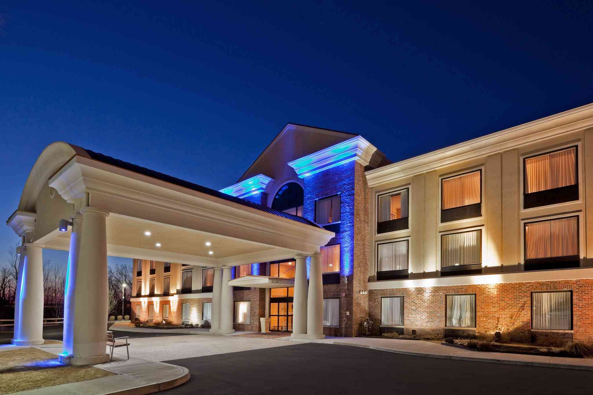 Holiday Inn Express Hotel & Suites Clifton Park in Clifton Park, NY