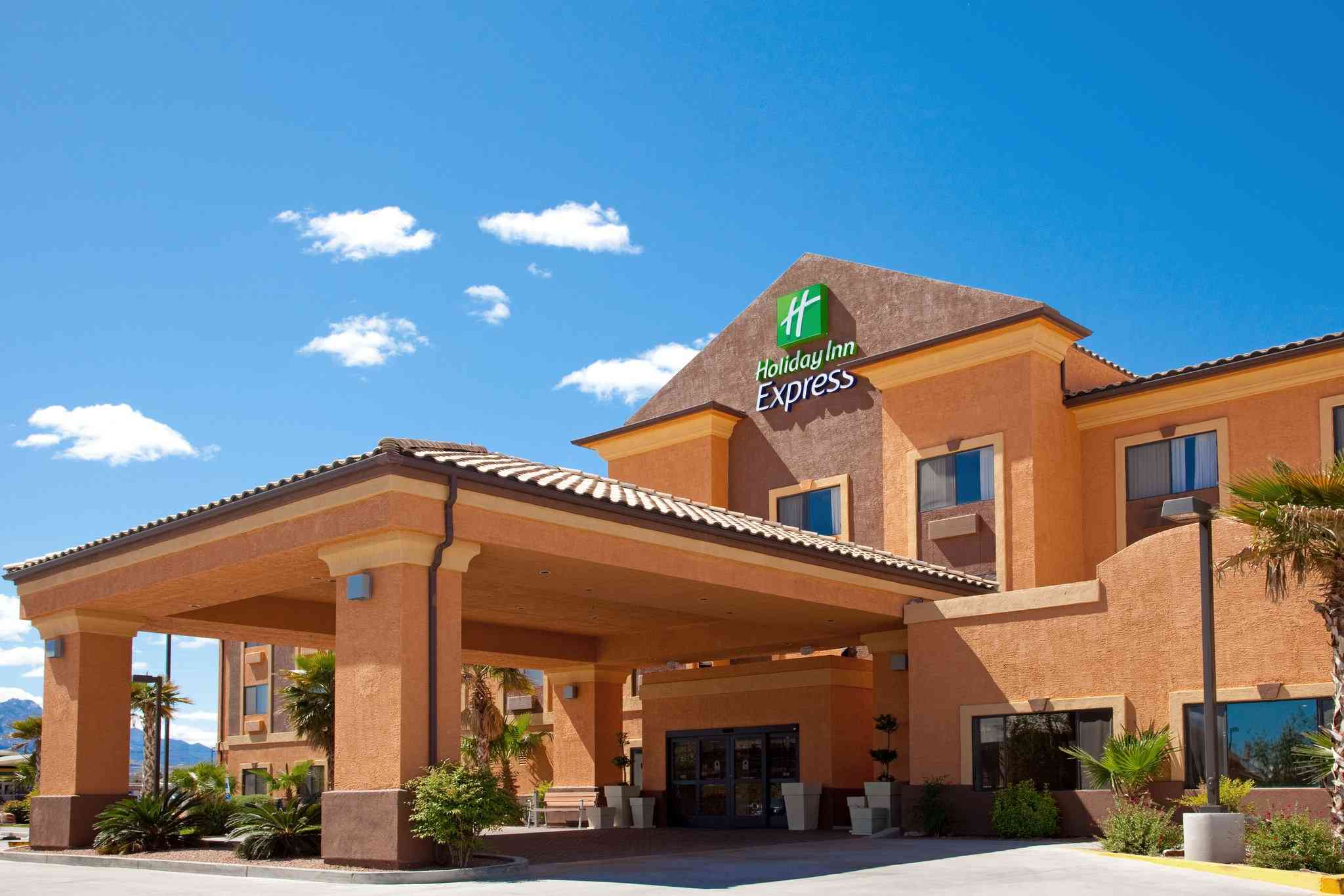 Holiday Inn Express Hotel & Suites - Kingman in Kingman, AZ