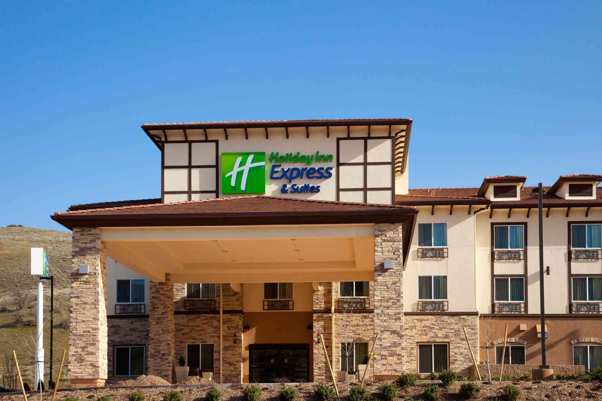 Holiday Inn Express Hotel & Suites Frazier Park in Lebec, CA