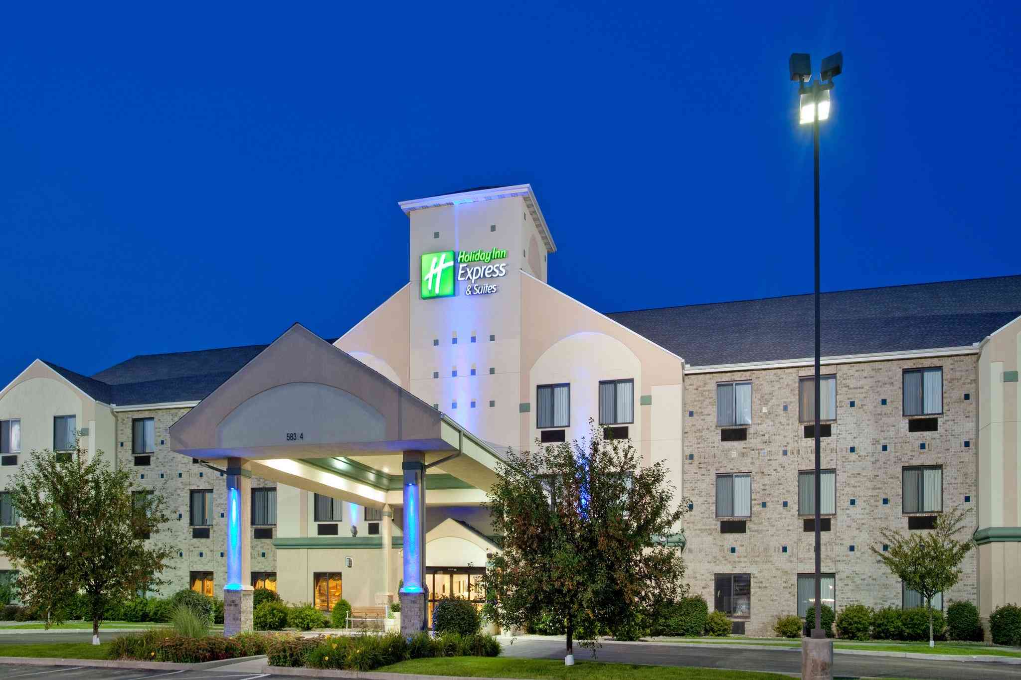 Holiday Inn Express Hotel & Suites Elkhart-South in Elkhart, IN