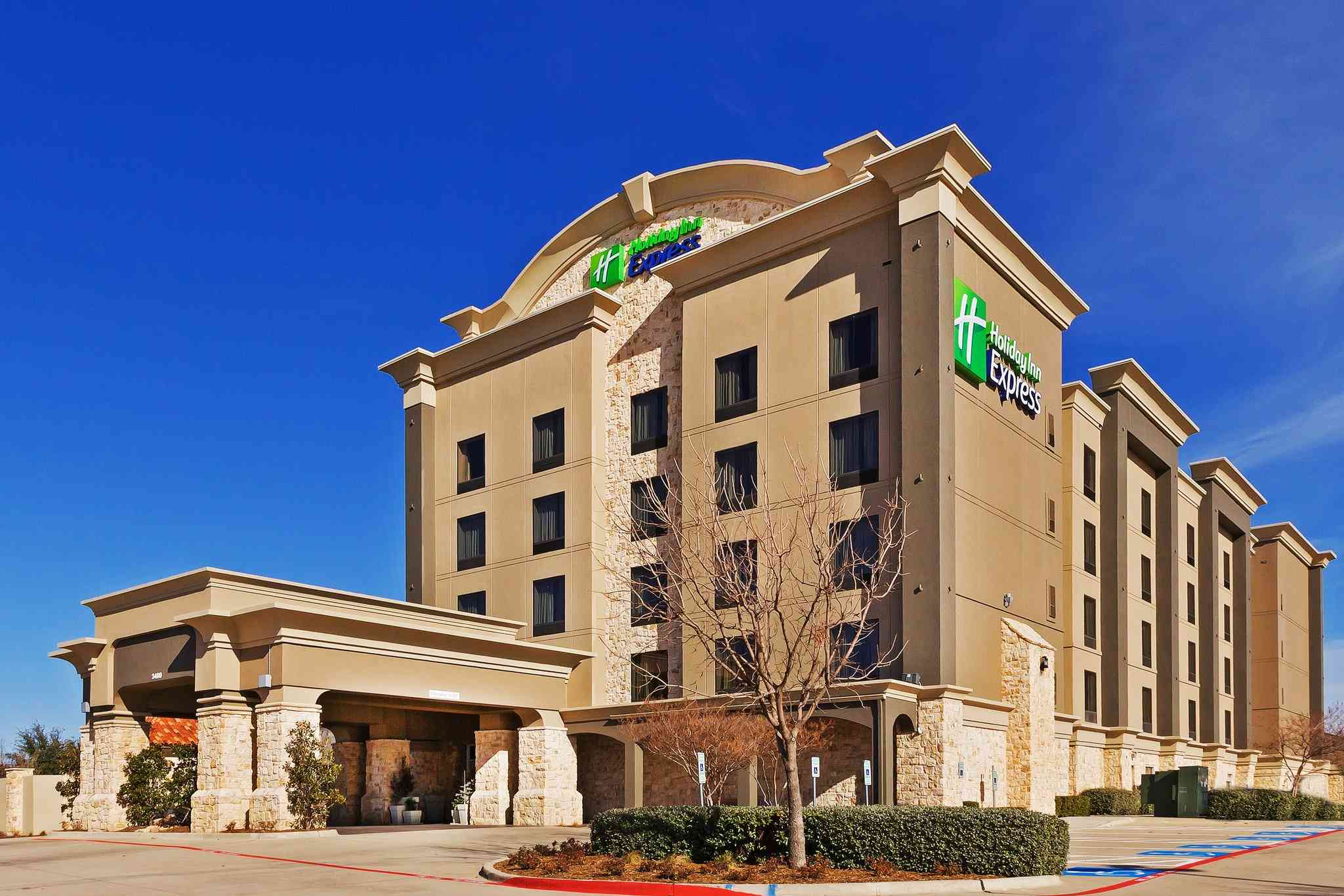 Holiday Inn Express Frisco in Frisco, TX