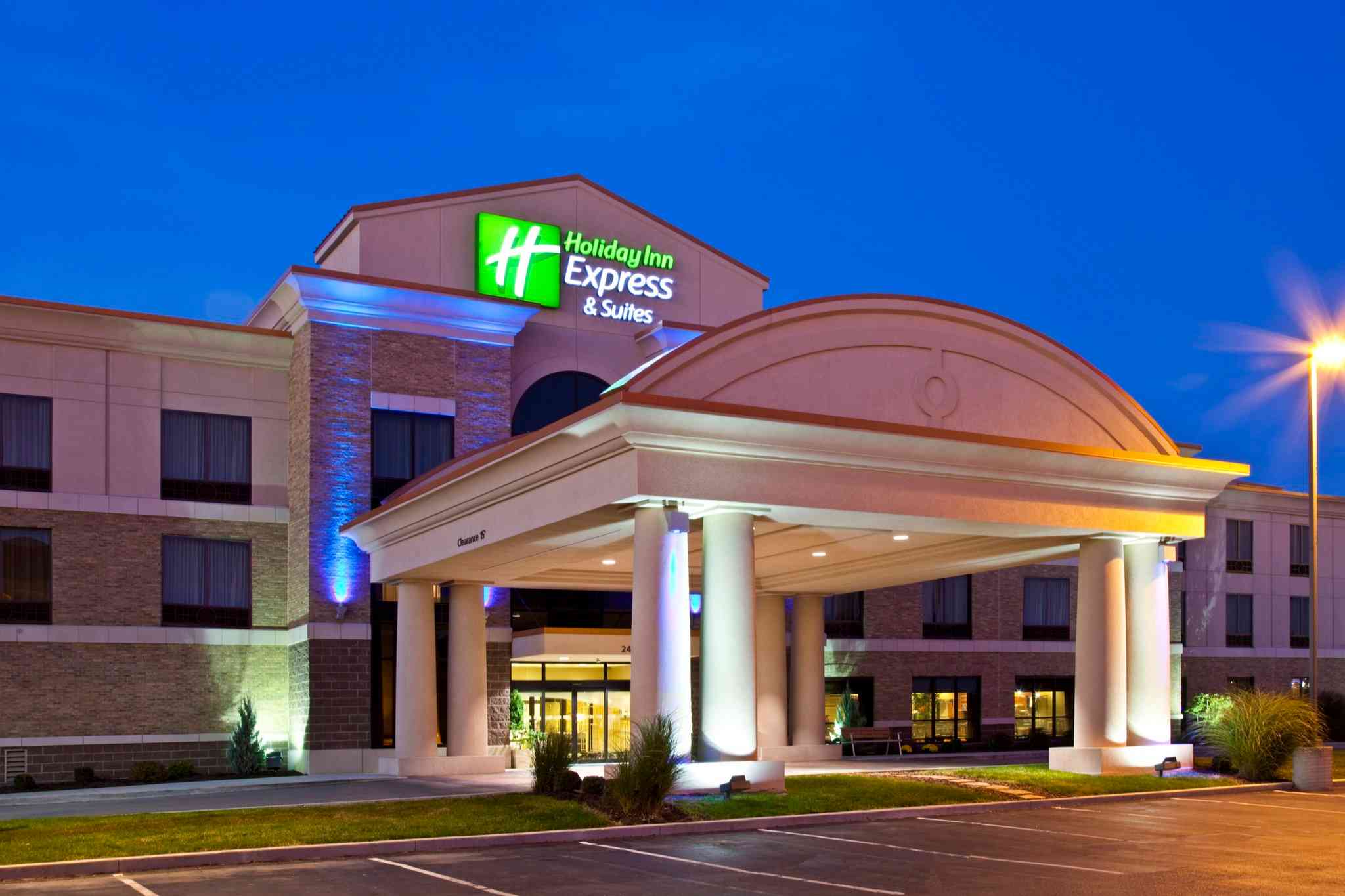 Holiday Inn Express Hotel & Suites Seymour in Seymour, IN