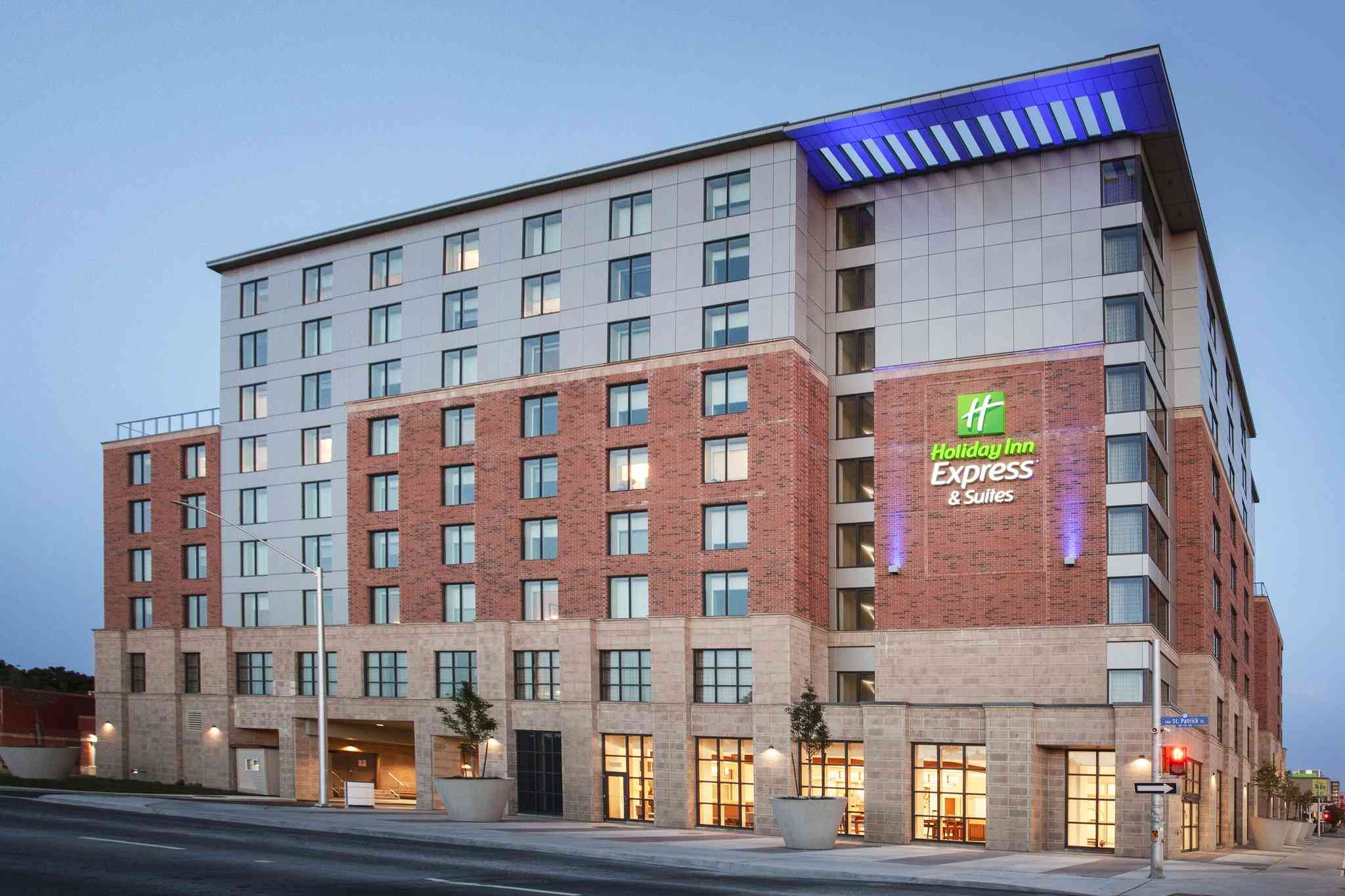 Holiday Inn Express & Suites Ottawa Downtown East in ottawa, ON