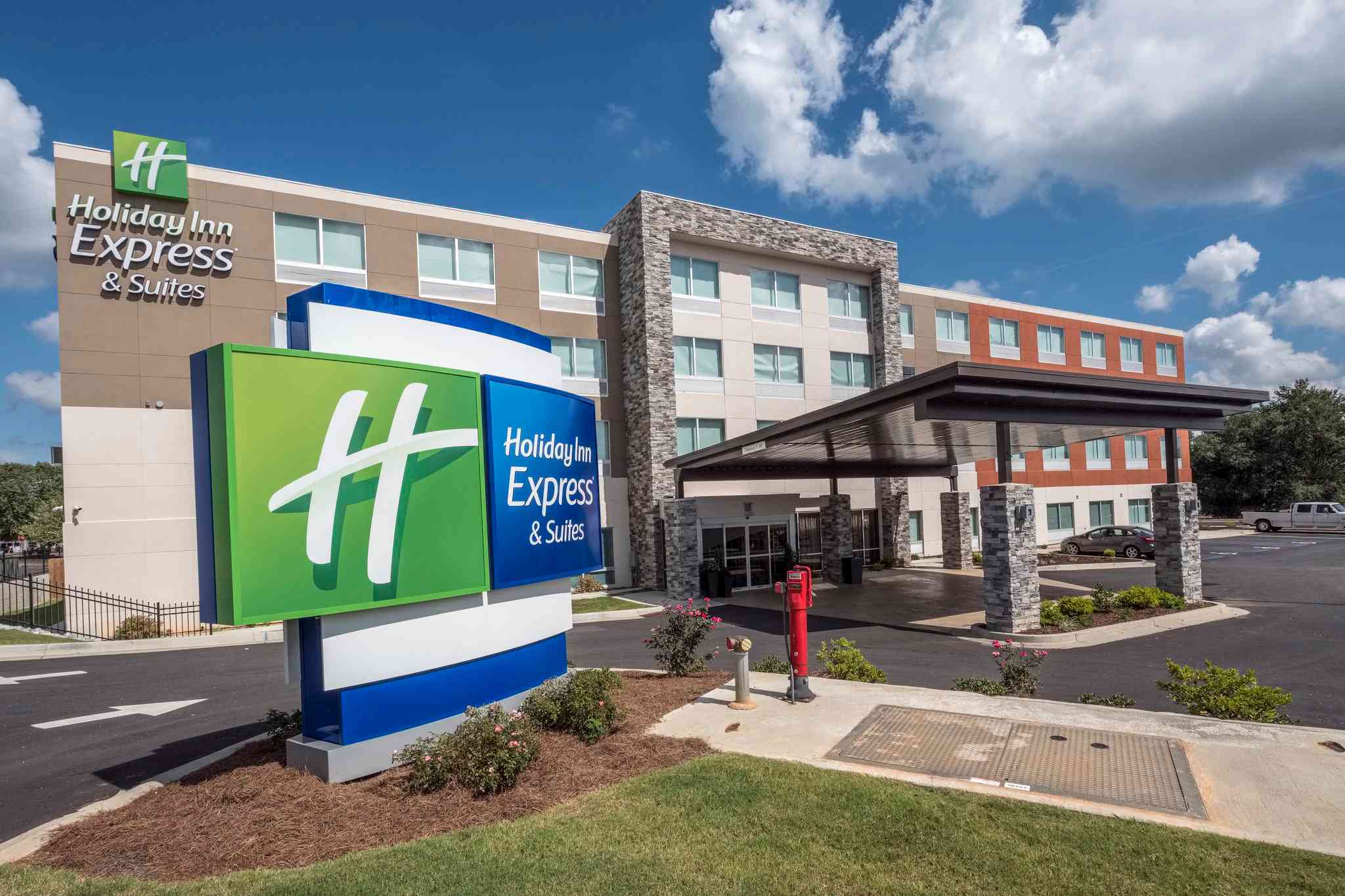 Holiday Inn Express and Suites Commerce in Commerce, GA