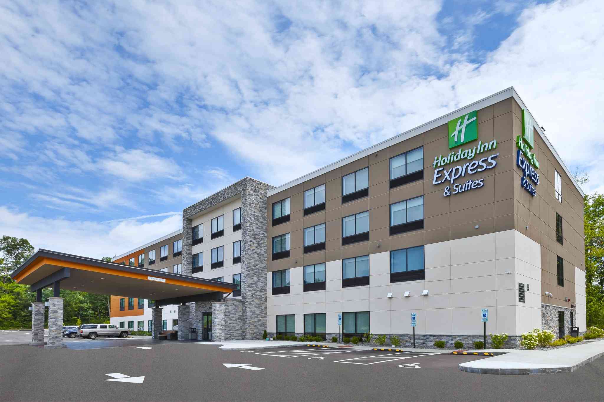 Holiday Inn Express & Suites Painesville - Concord in Painesville, OH