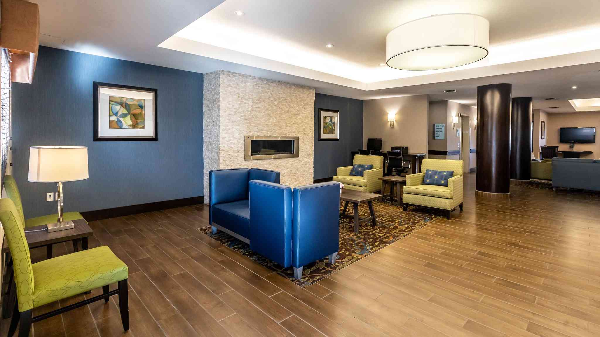 Holiday Inn Express Edmonton-International Airport in Nisku, AB