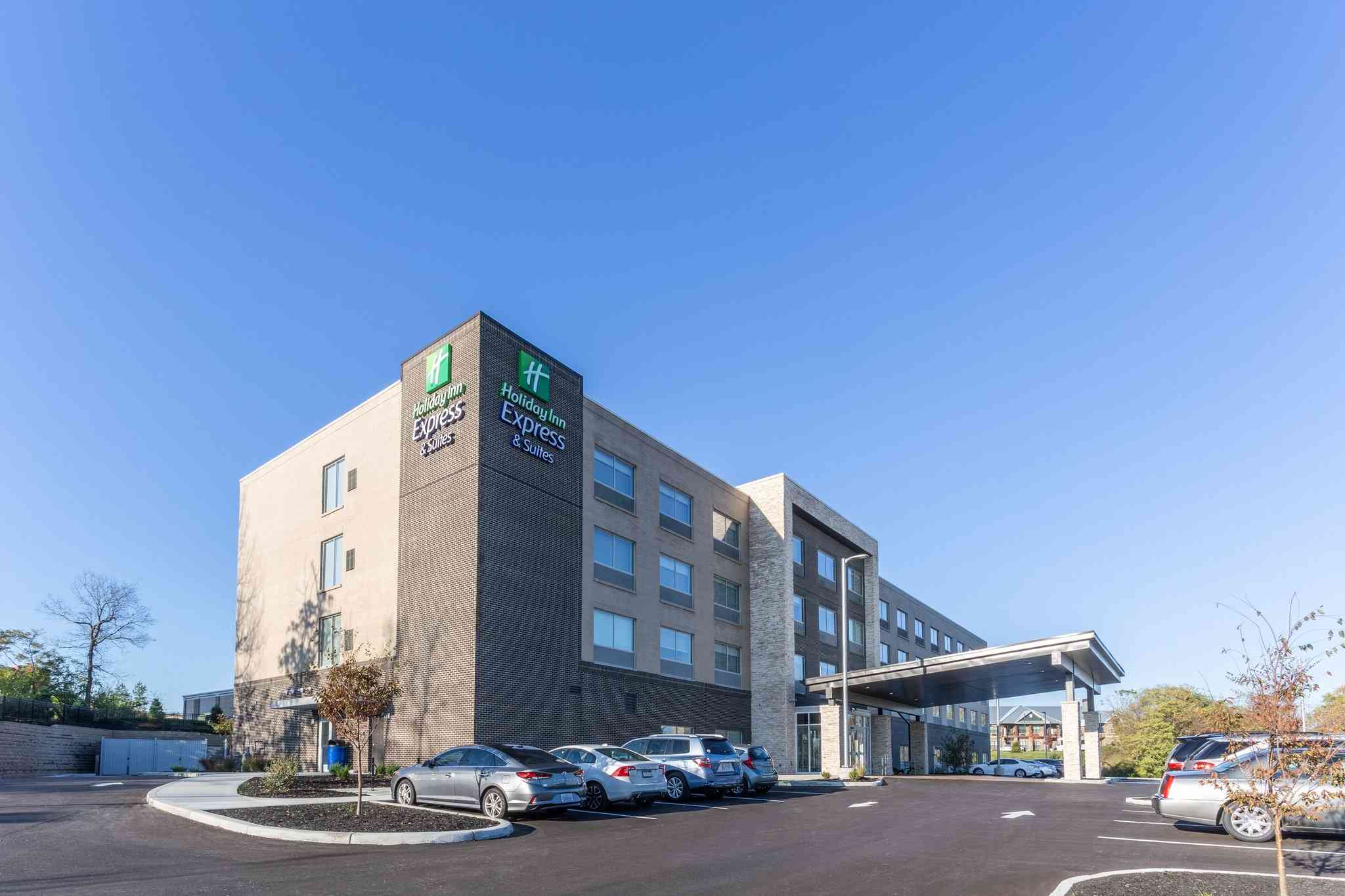 Holiday Inn Express & Suites Florence - Cincinnati Airport in Florence, KY