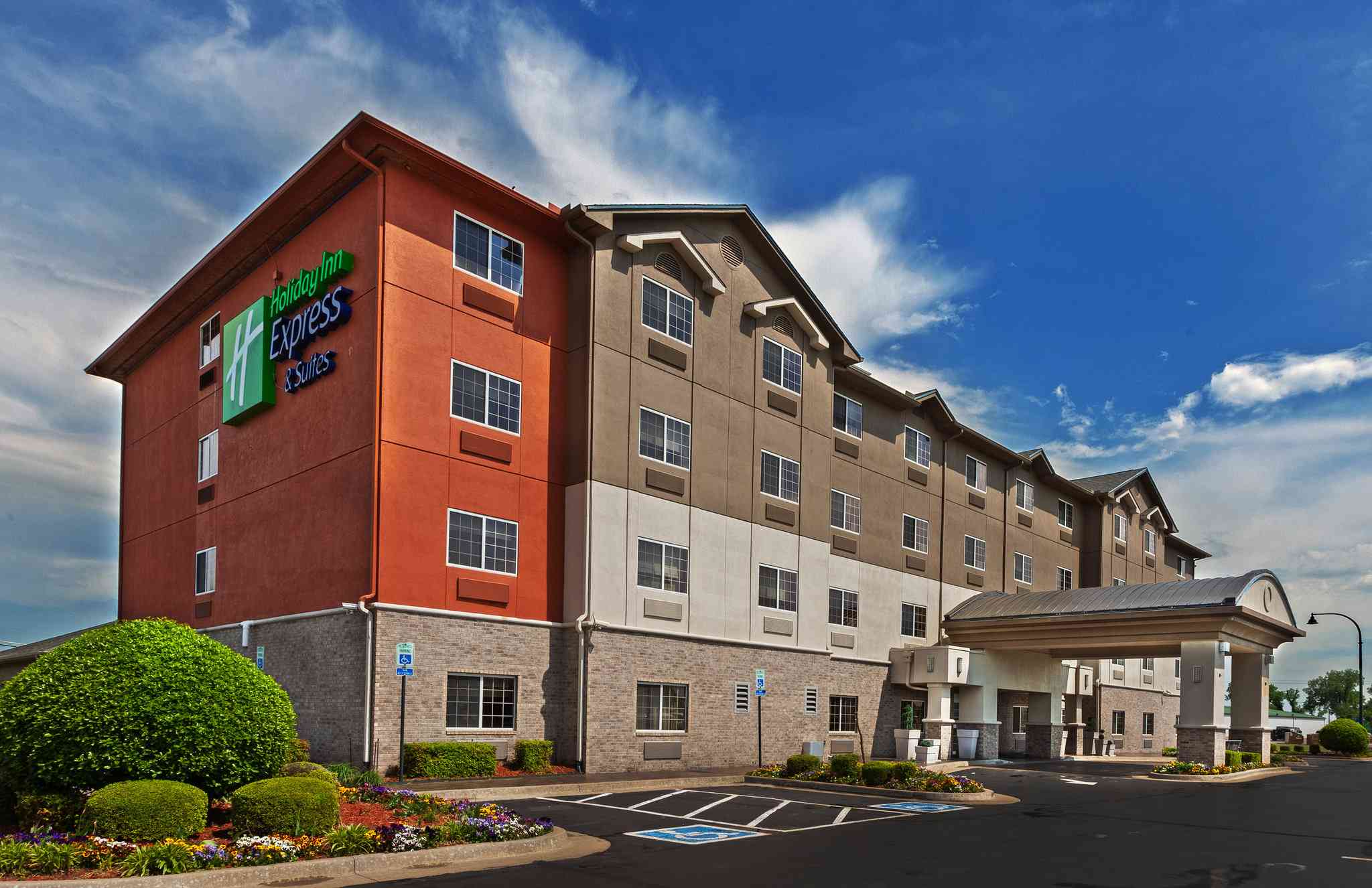 Holiday Inn Express Hotel & Suites Jenks in Jenks, OK