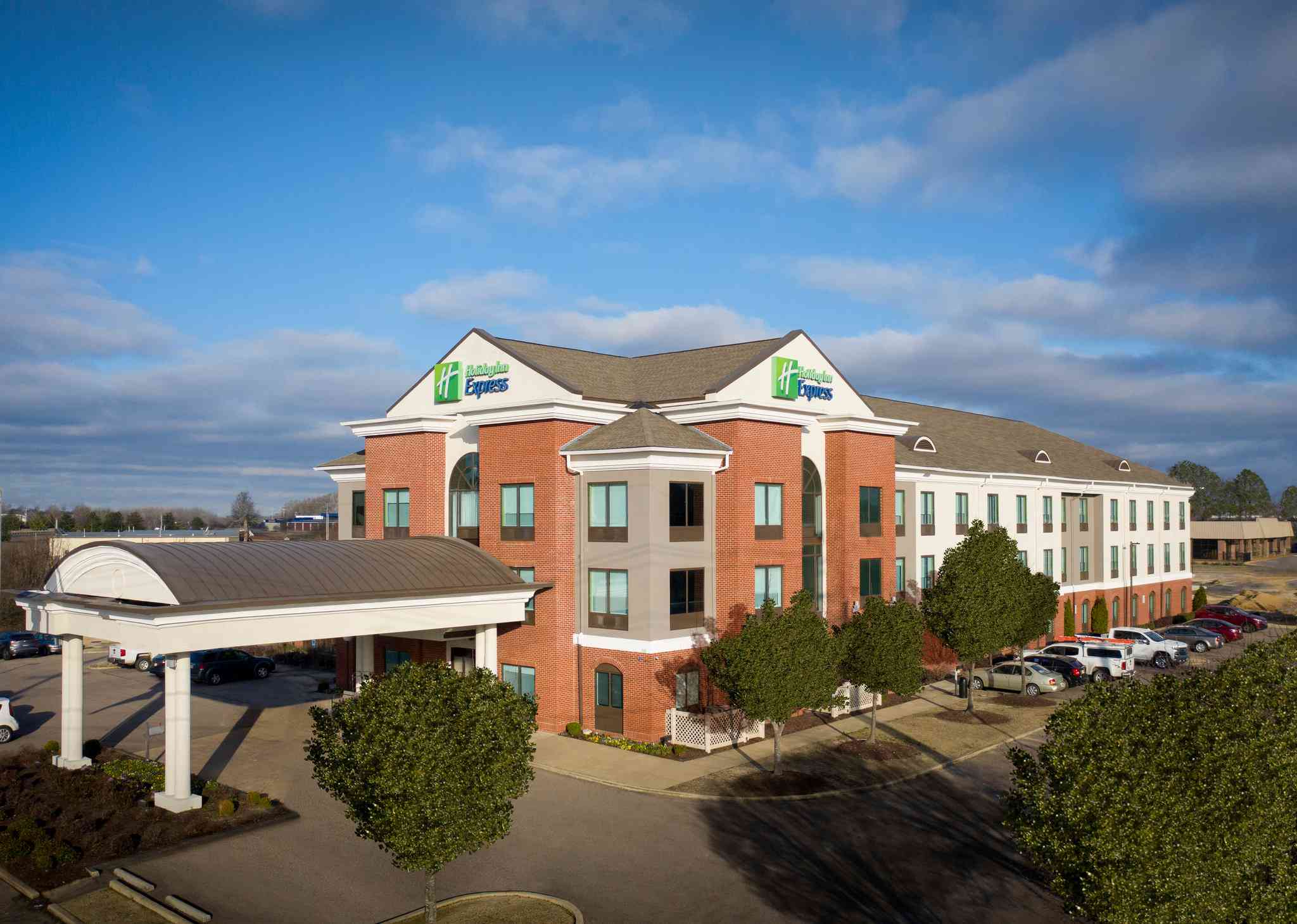 Holiday Inn Express Hotel & Suites Olive Branch in Olive Branch, MS