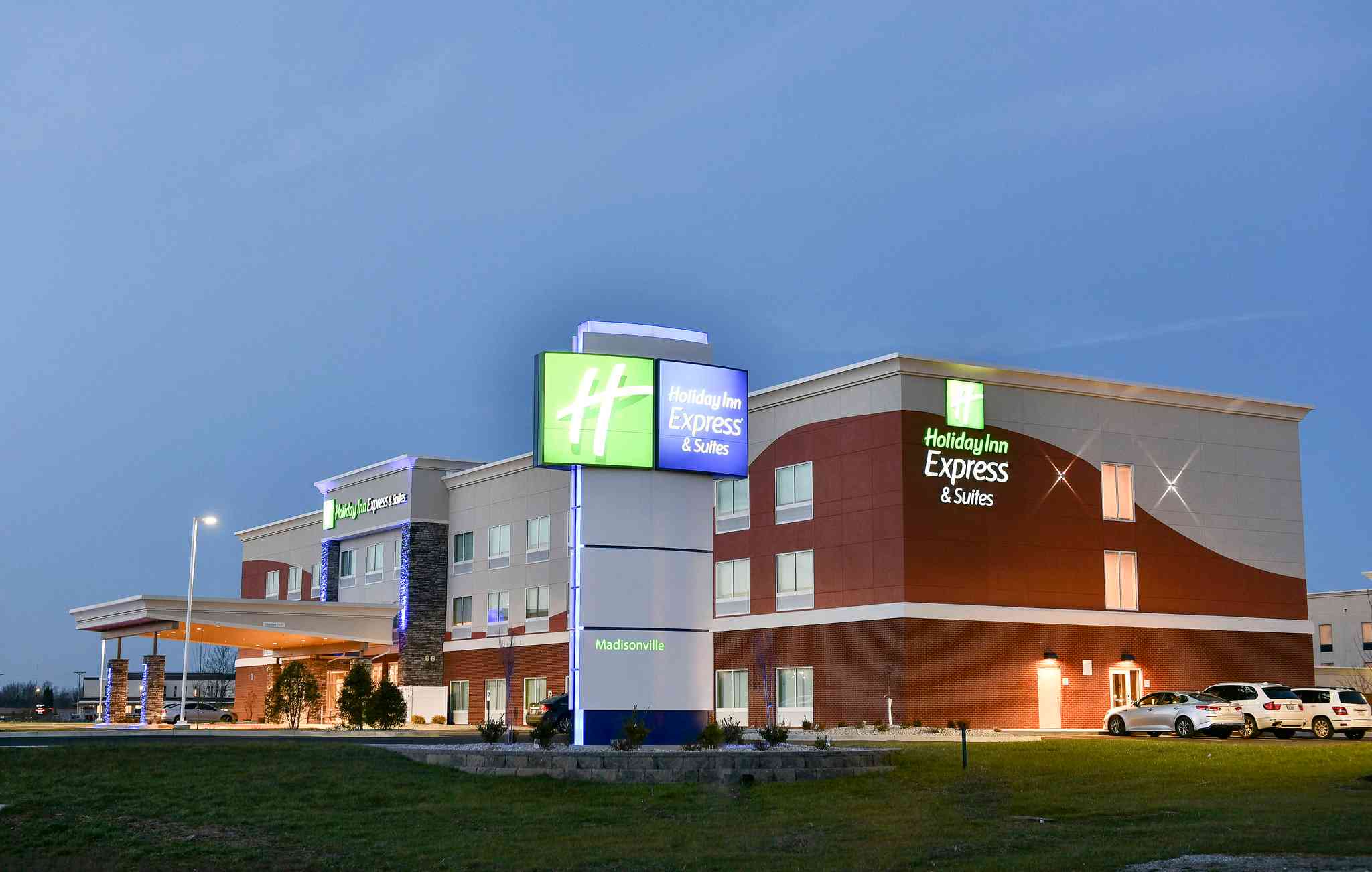 Holiday Inn Express & Suites Madisonville in Madisonville, KY