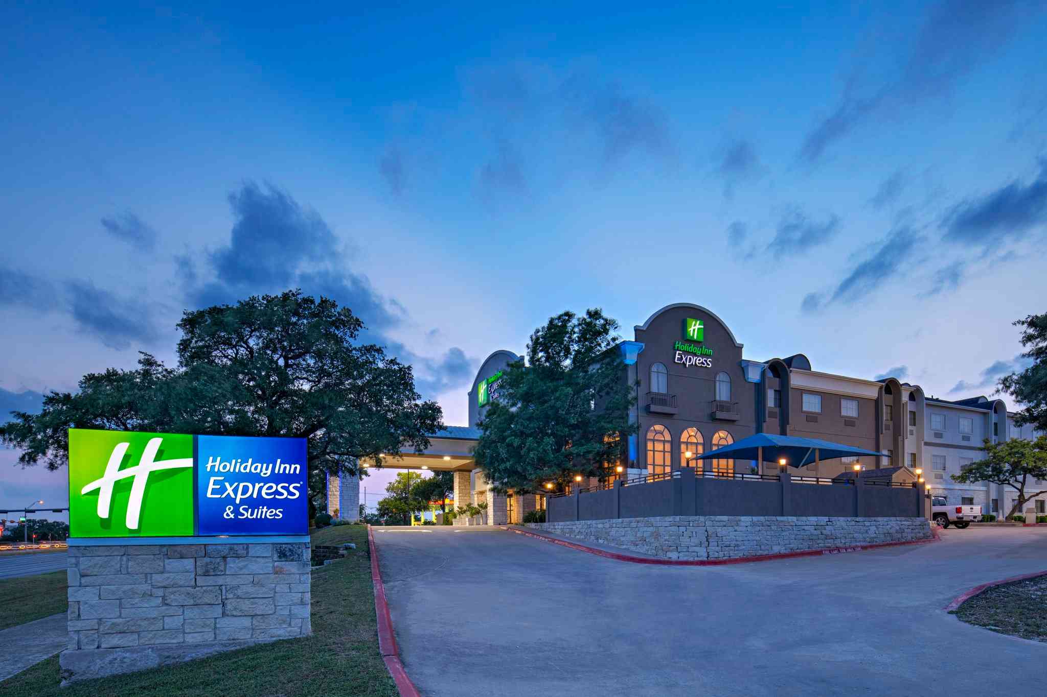 Holiday Inn Express Hotel Cedar Park in Cedar Park, TX