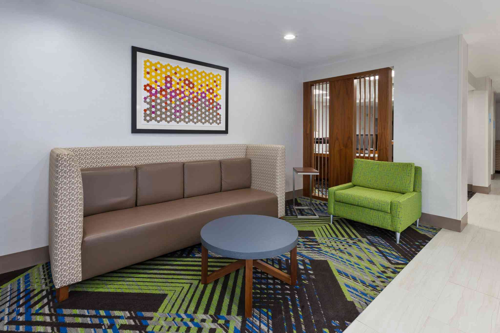 Holiday Inn Express & Suites Dayton South Franklin in Franklin, OH