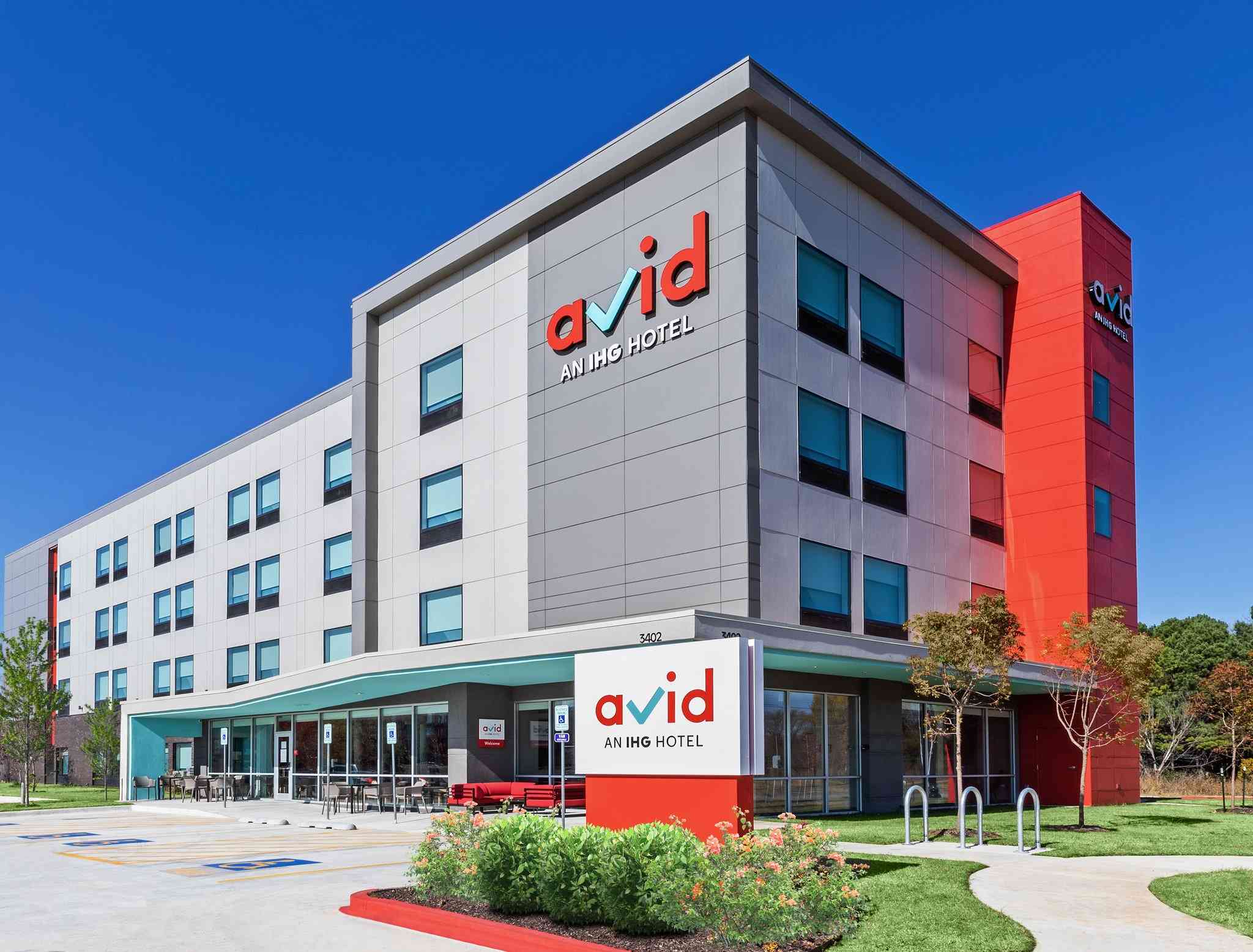 avid hotels Bentonville - Rogers in Бентонвилл, AR