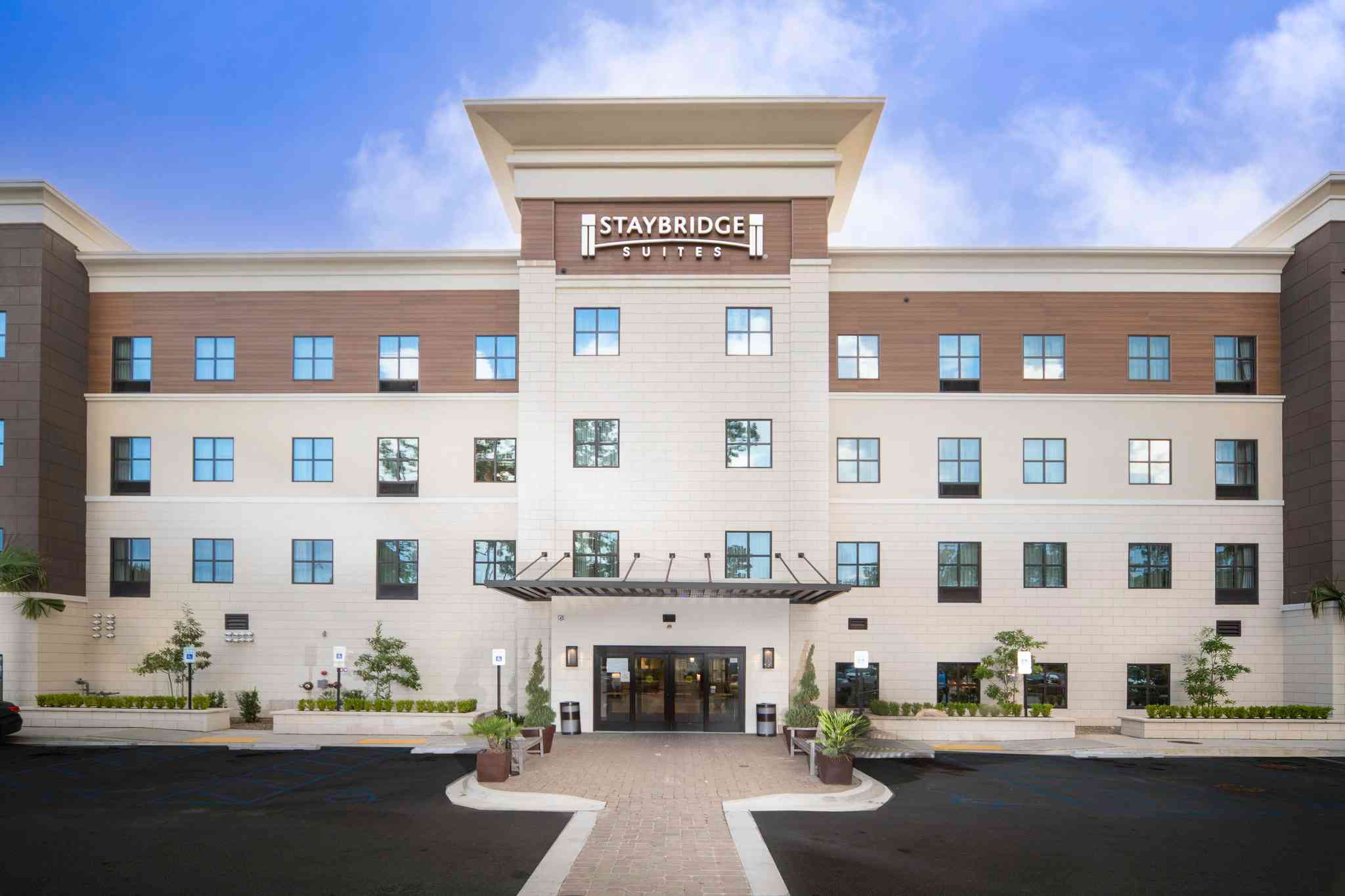 Staybridge Suites Summerville in Summerville, SC