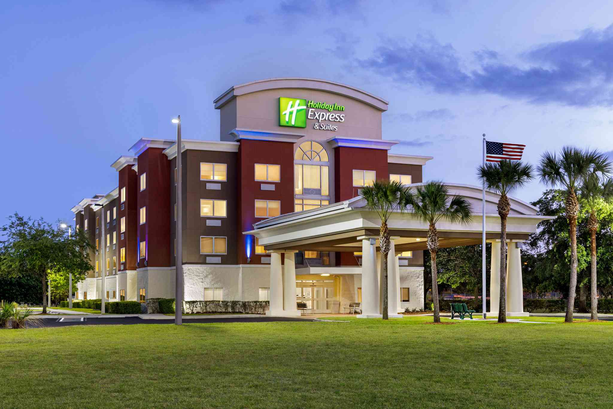 Holiday Inn Express & Suites Fort Pierce West hotel in Forte Pierce, FL