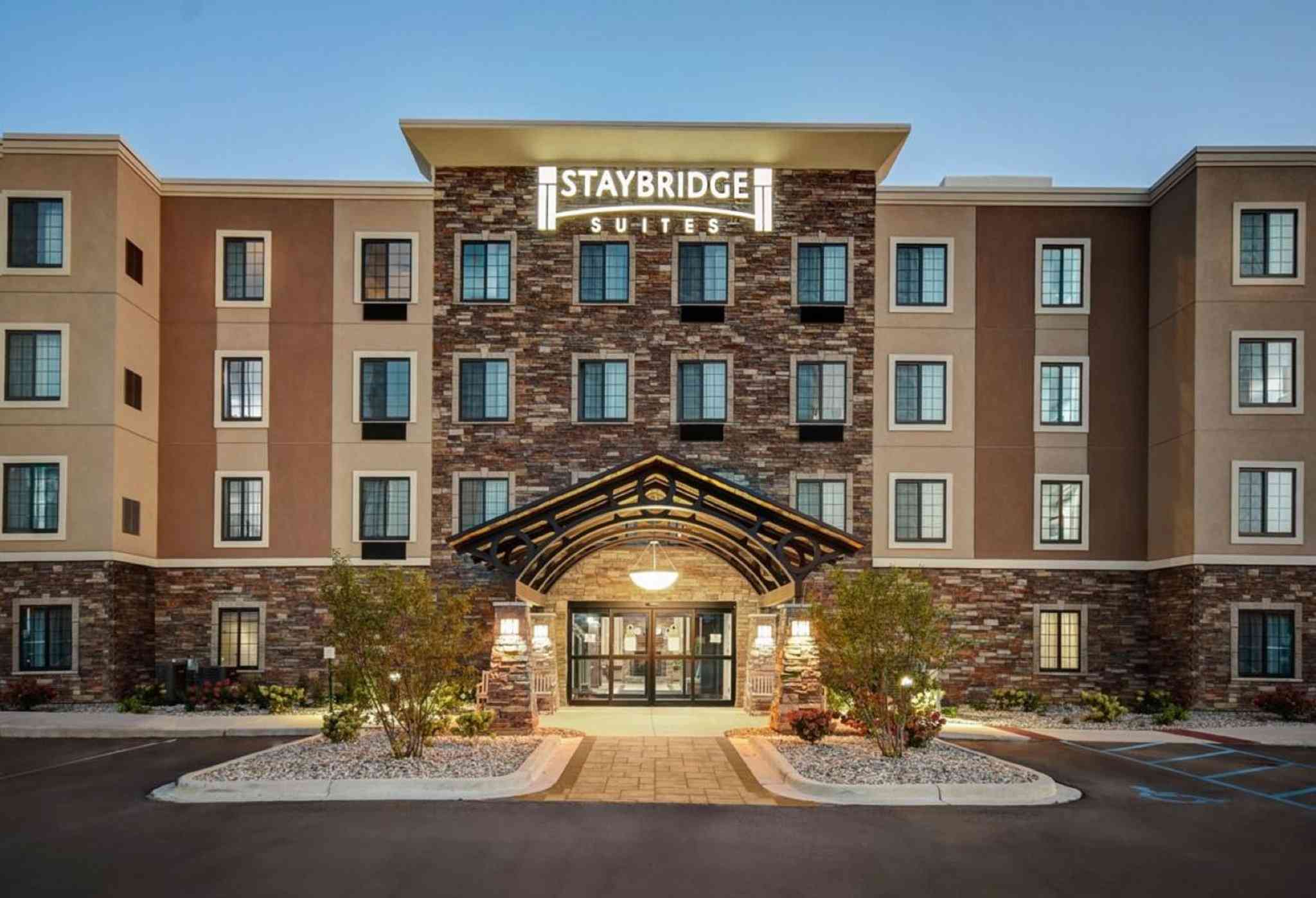 Staybridge Suites Southgate – Detroit Area in Саутгейт, MI