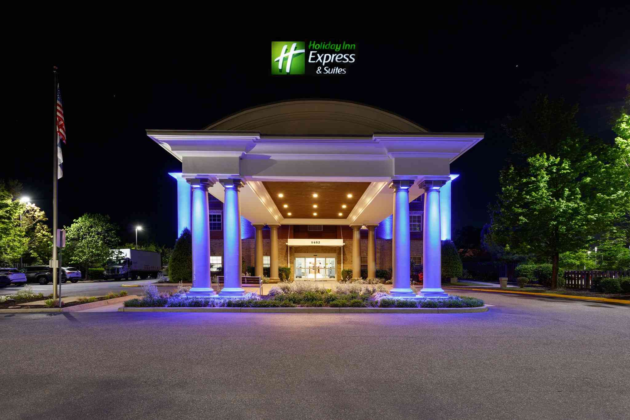 Holiday Inn Express Hotel & Suites Williamsburg in Williamsburg, VA