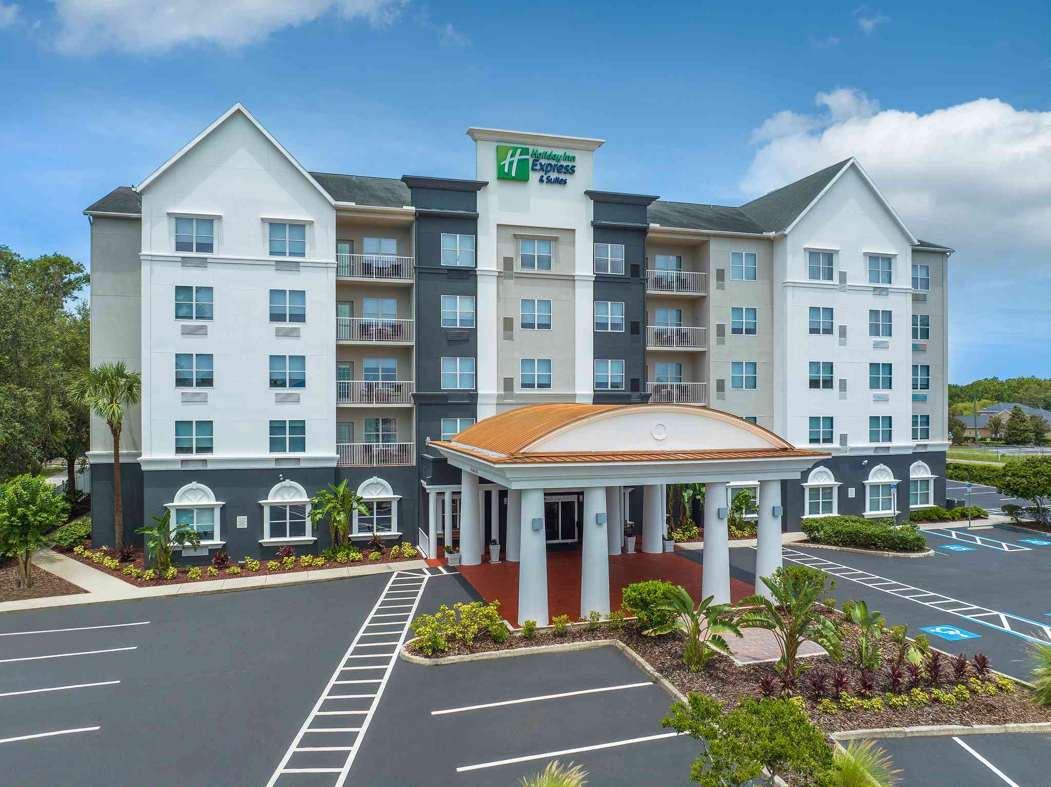 Holiday Inn Express & Suites Lakeland North - I-4 in 莱克兰, FL