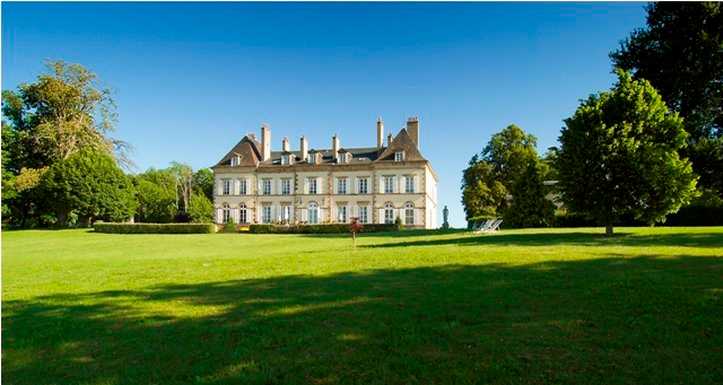 Chateau d'Ygrande in Moulins, FR