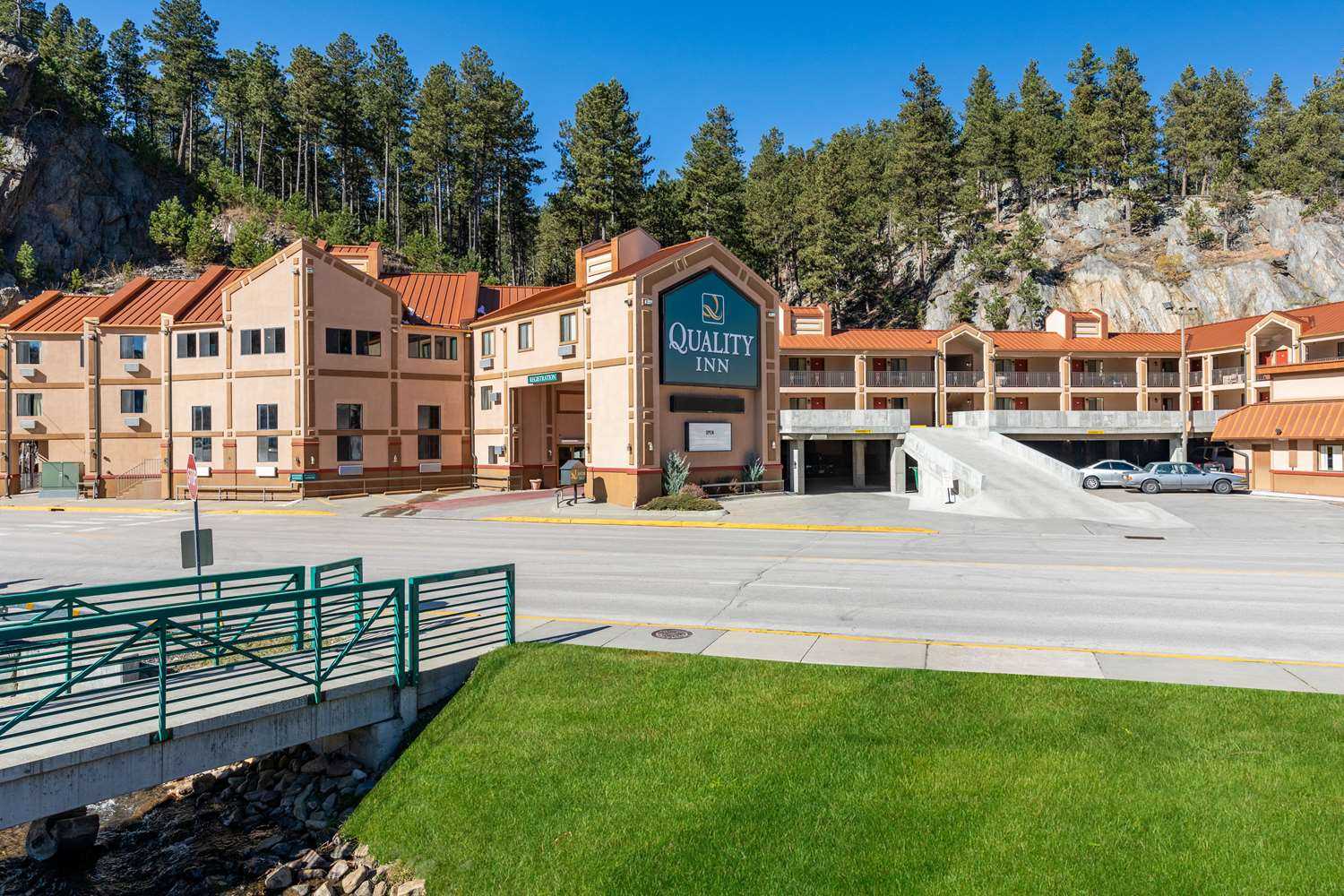 Quality Inn Keystone near Mount Rushmore in Keystone, SD