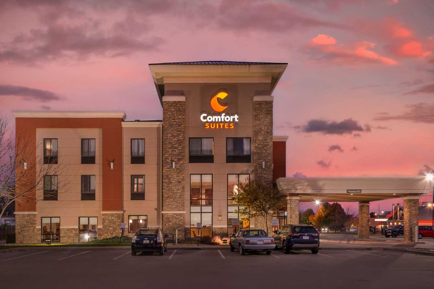 Manhattan, KSにおけるComfort Suites Manhattan