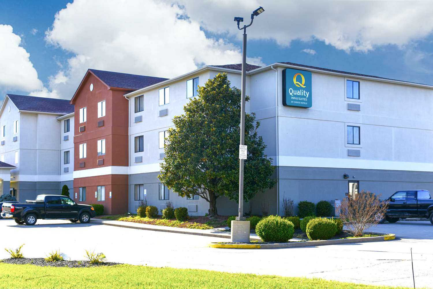 Quality Inn and Suites in Brooks, KY