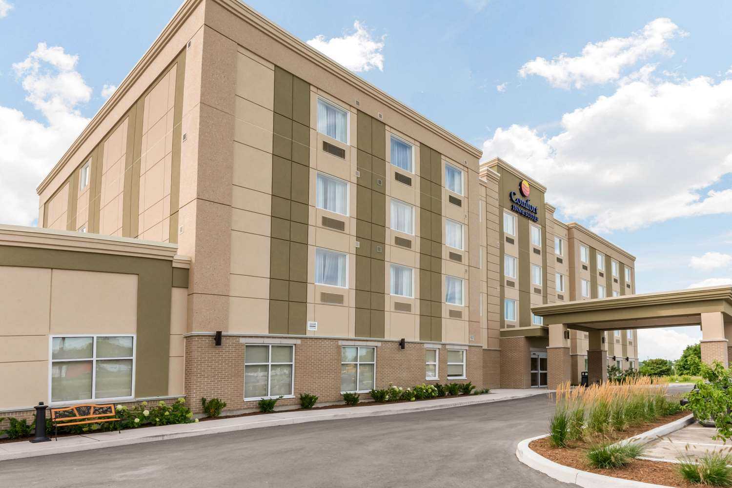 Comfort Inn and Suites Bowmanville in Bowmanville, ON