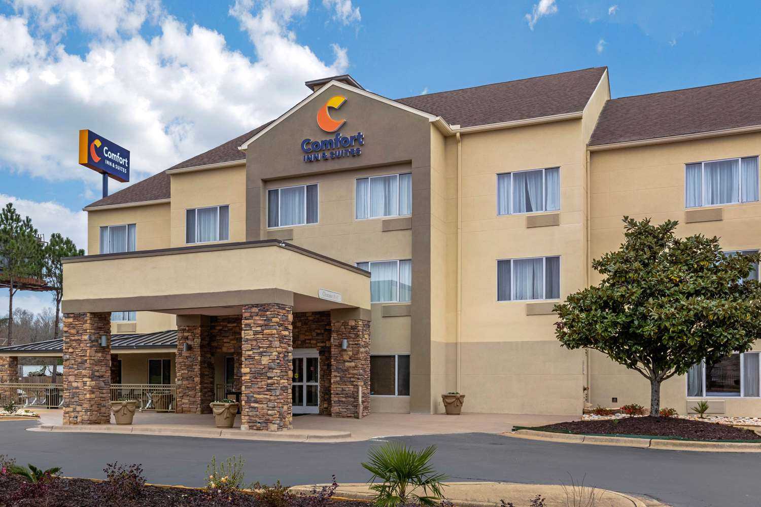 Comfort Inn and Suites Montgomery East Carmichael in Montgomery, AL