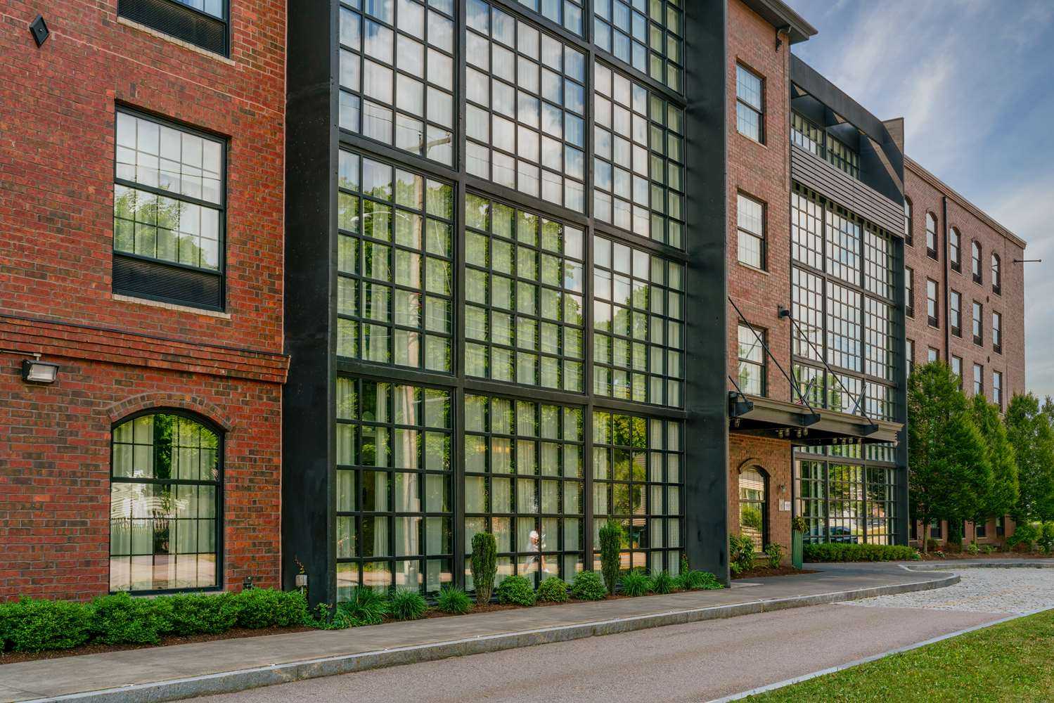 The LOOM Hotel, Tapestry Collection by Hilton, Warwick, RI