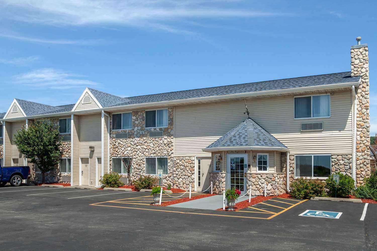 Quality Inn and Suites in Prairie Du Chien, WI