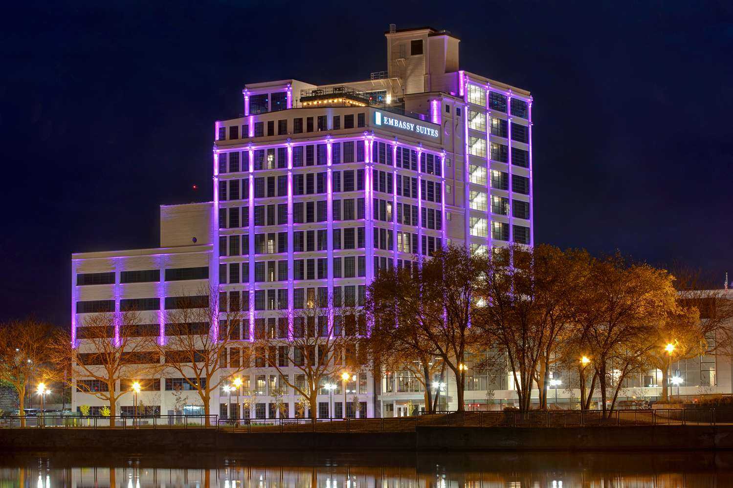 Embassy Suites by Hilton Rockford Riverfront in Rockford, IL