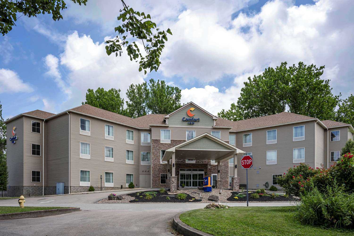 Comfort Inn Connellsville in 康奈尔斯维尔, PA