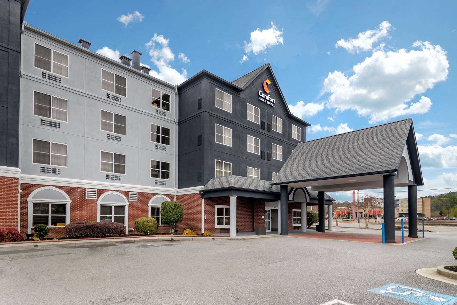 Comfort Inn and Suites Calhoun in 卡尔霍恩, GA