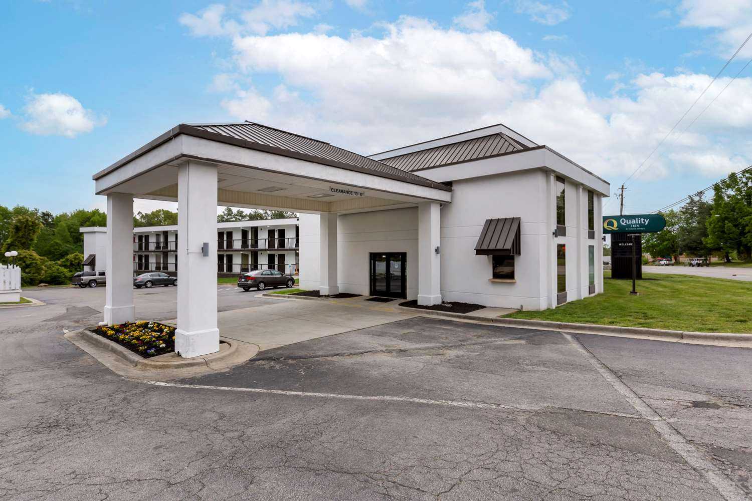 Quality Inn - Roxboro South in Roxboro, NC