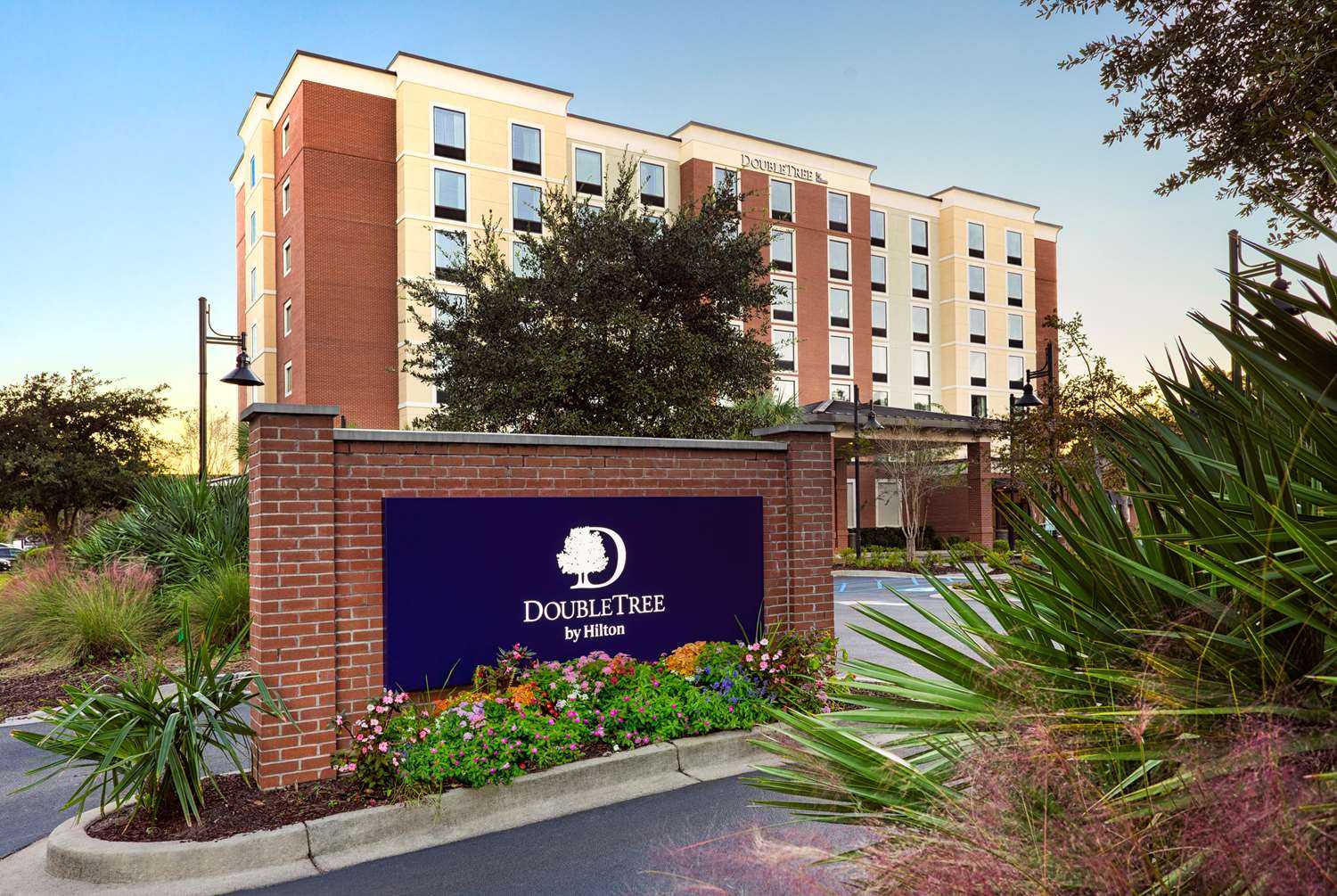 DoubleTree by Hilton Charleston Mount Pleasant in Mt。愉快, SC