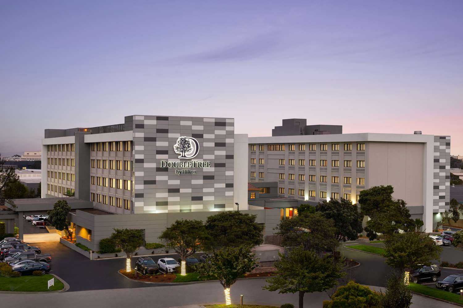 DoubleTree by Hilton San Francisco South Airport Blvd in Sur de San Francisco, CA