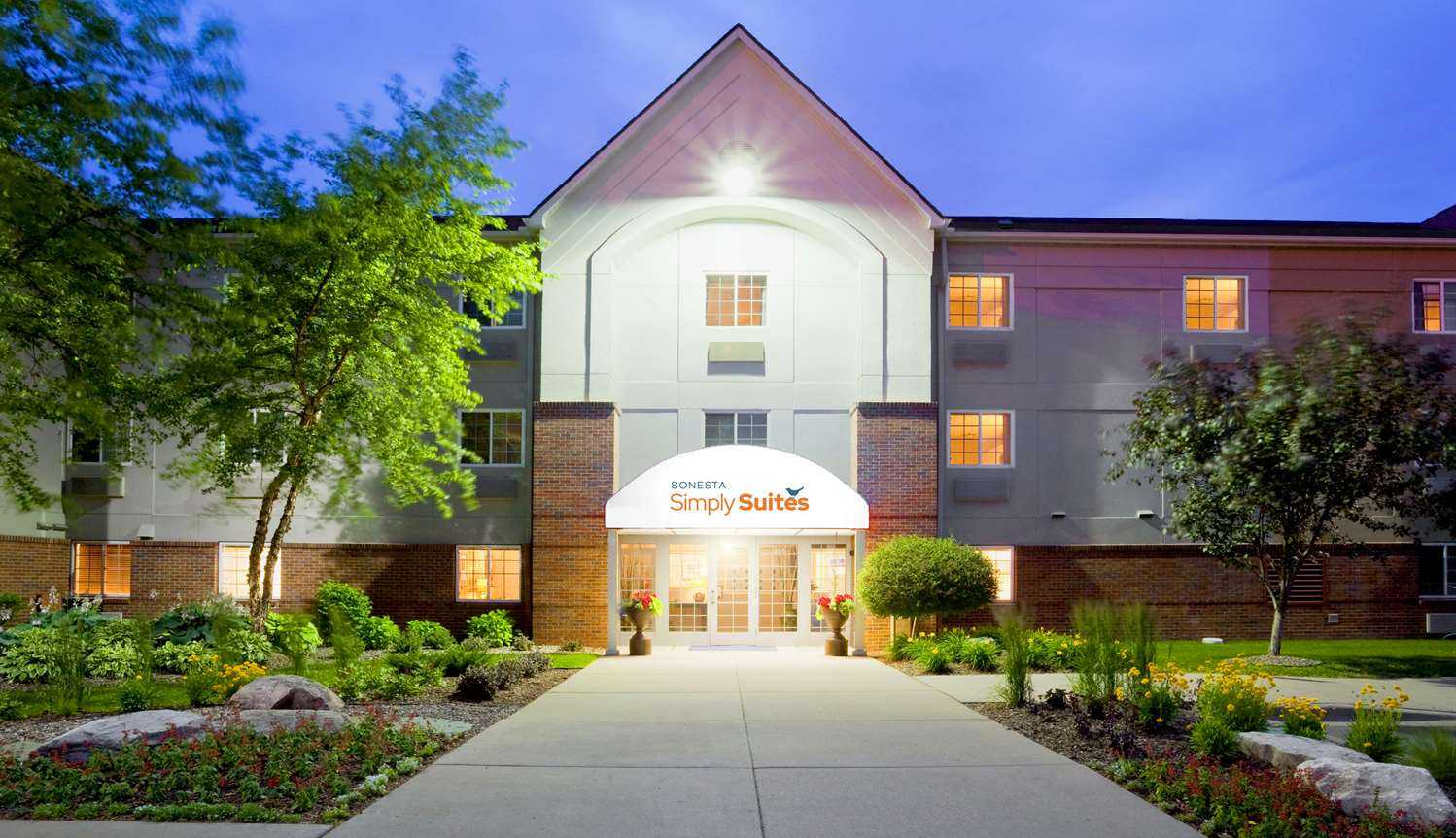 Sonesta Simply Suites Minneapolis Richfield in Richfield, MN