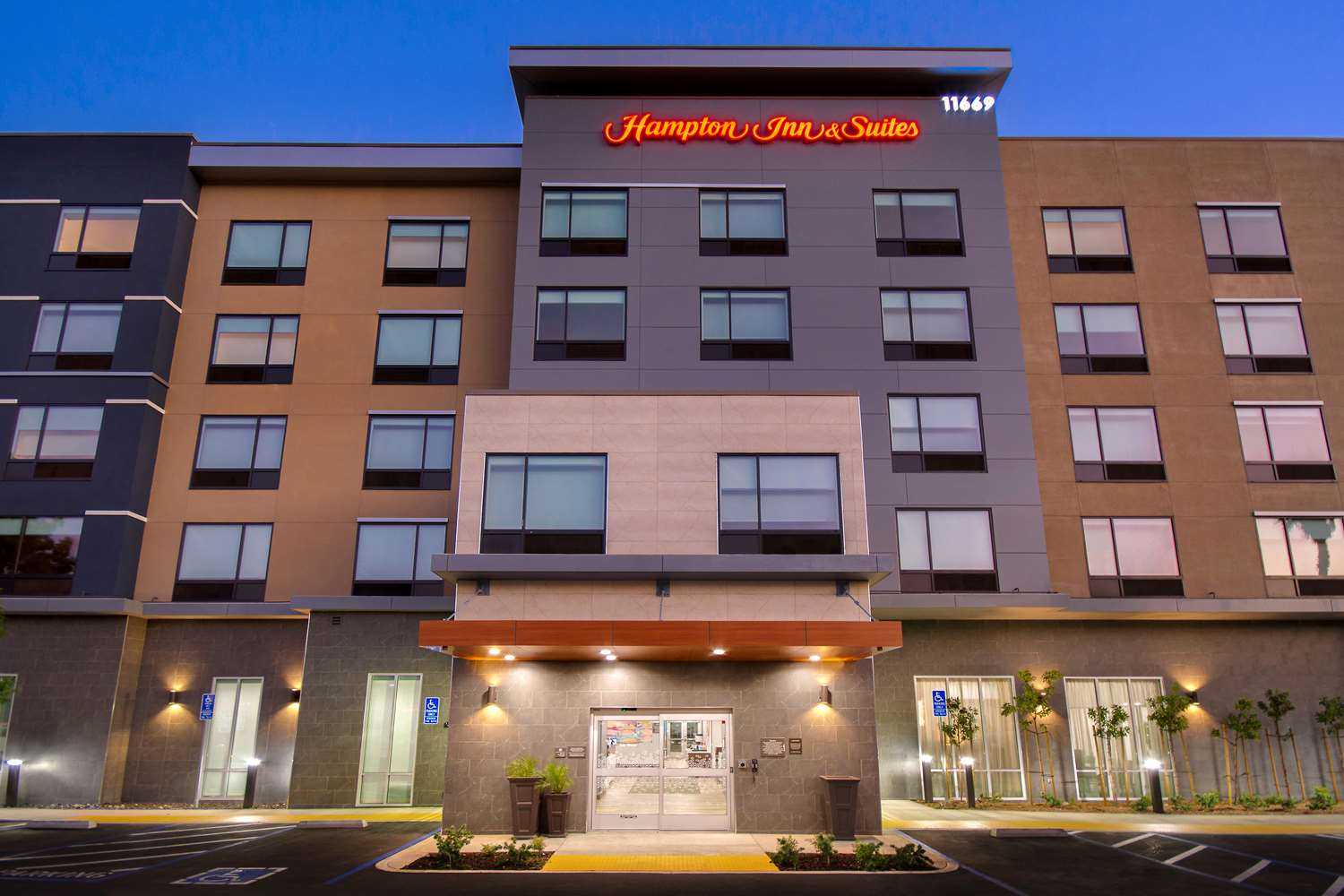 Hampton Inn & Suites Ontario Rancho Cucamonga in Rancho Cucamonga, CA