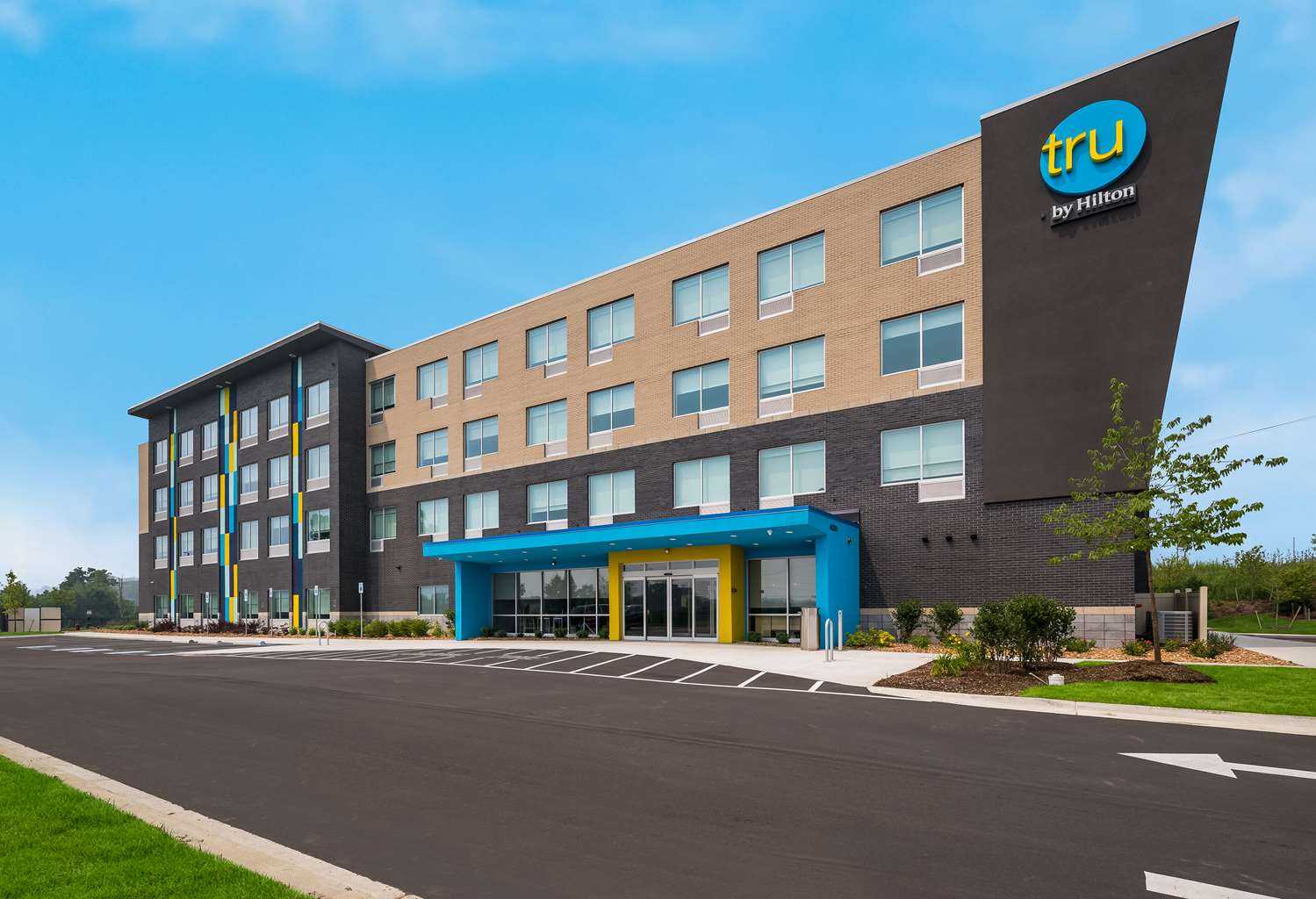 Tru by Hilton Novi Detroit in Novi, MI