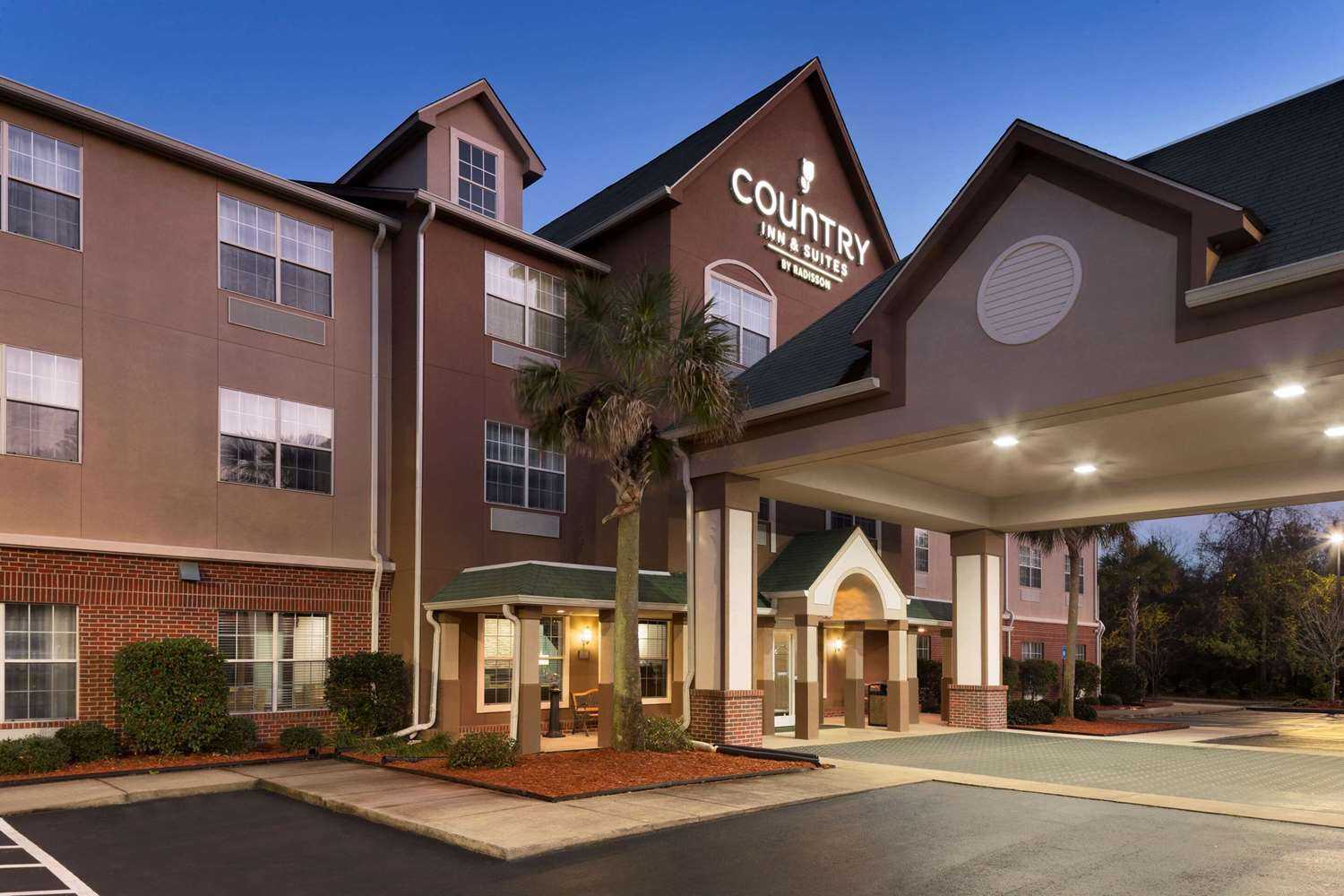 Country Inn & Suites By Radisson, Brunswick I-95, GA in Brunswick, GA