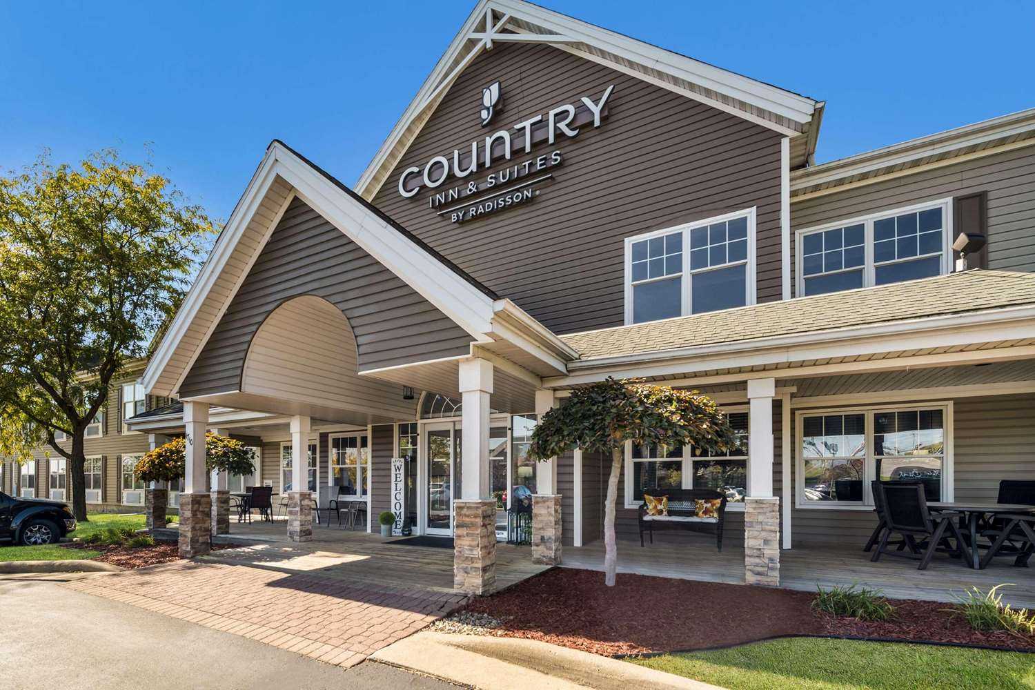 Country Inn & Suites By Radisson Freeport in Freeport, IL