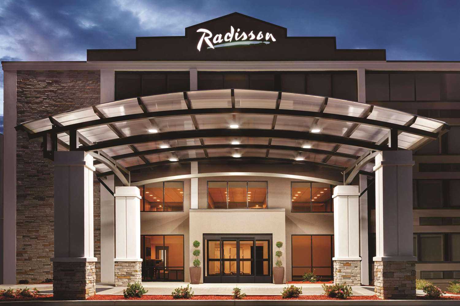 Radisson Hotel Charlotte Airport in Charlotte, NC