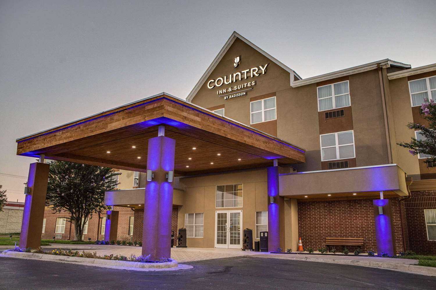 Country Inn & Suites By Radisson, Harlingen, TX в Harlingen, TX