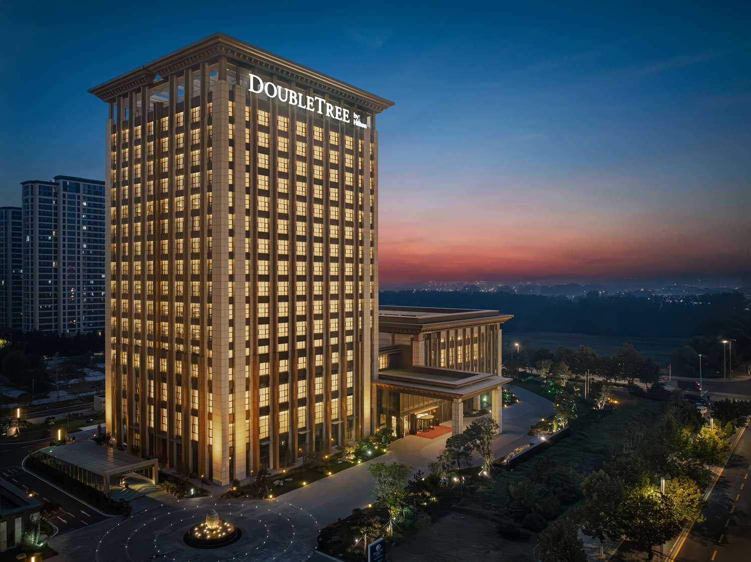 DoubleTree by Hilton Kaifeng in Кайфэн, CN