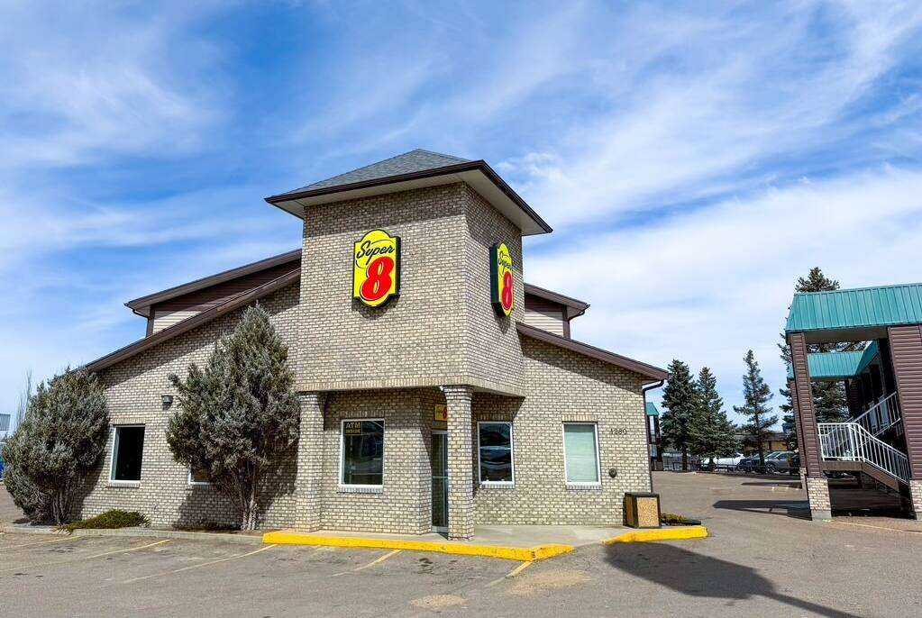 Super 8 by Wyndham Medicine Hat AB à Medicine Hat, AB