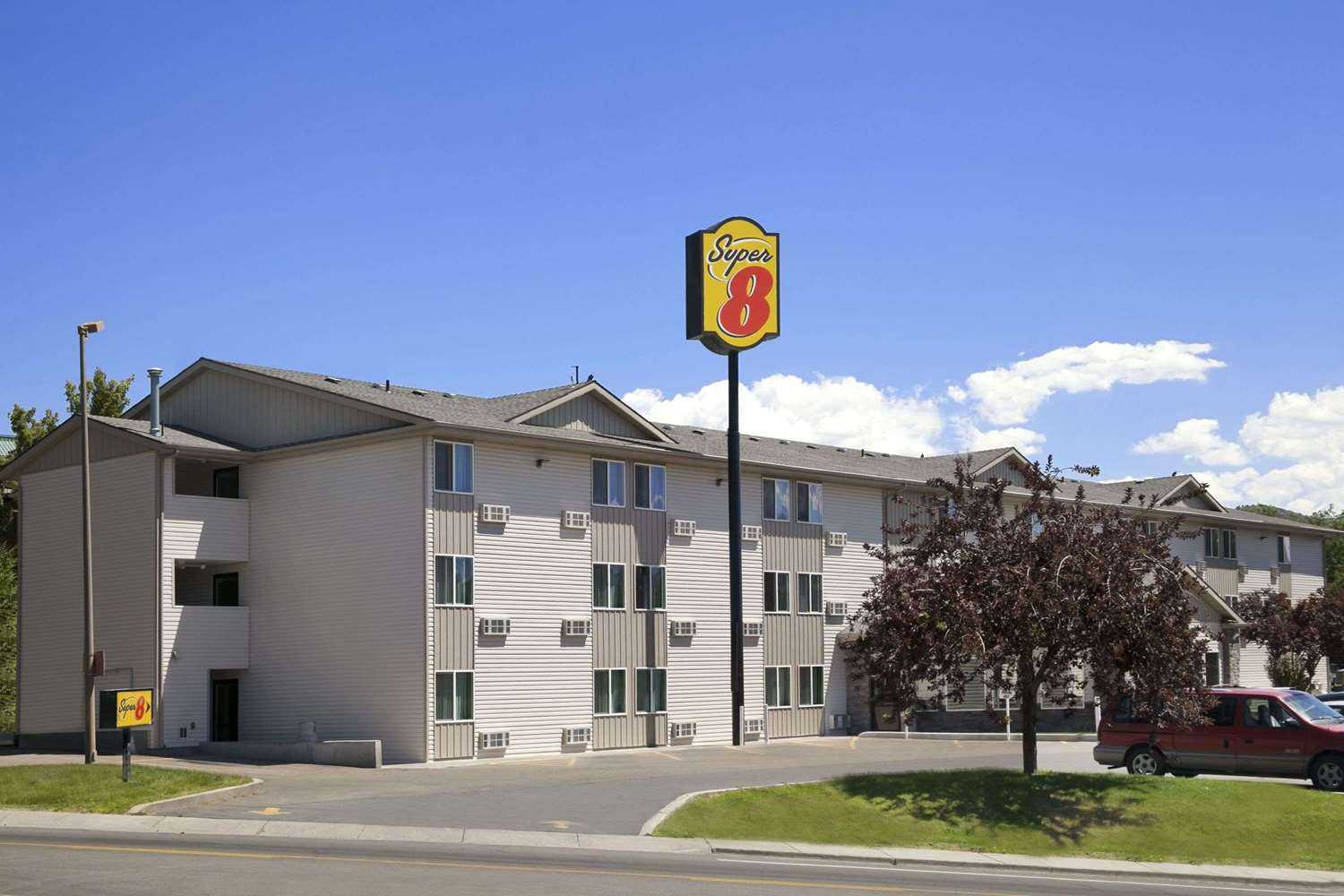 Super 8 by Wyndham Pocatello in Pocatello, ID