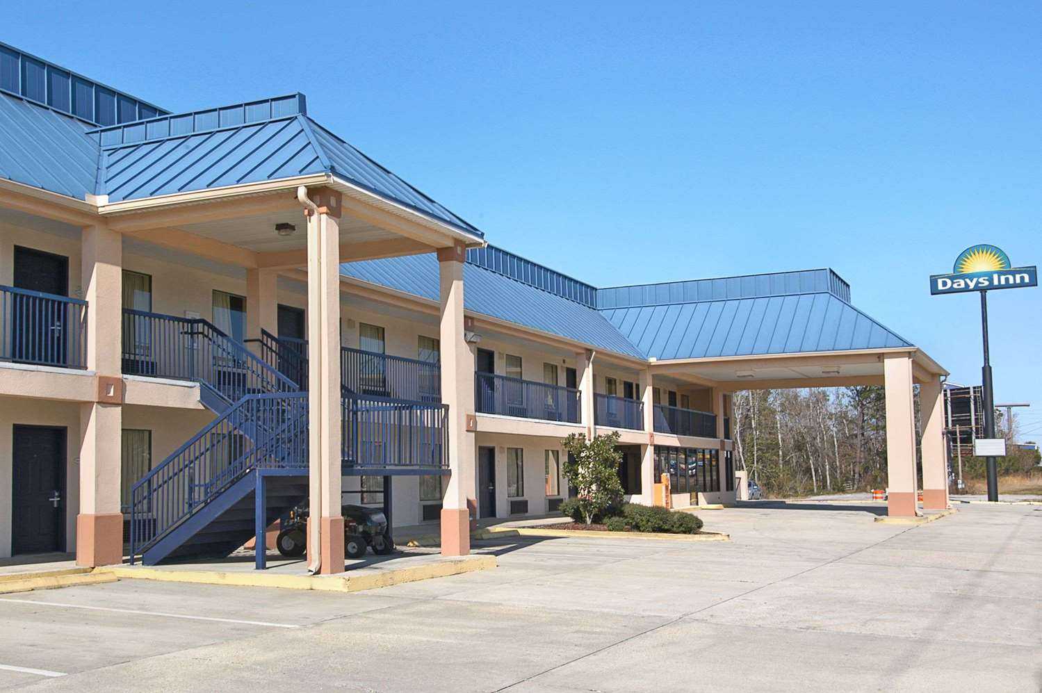 Days Inn by Wyndham Ocean Springs in Ocean Springs, MS