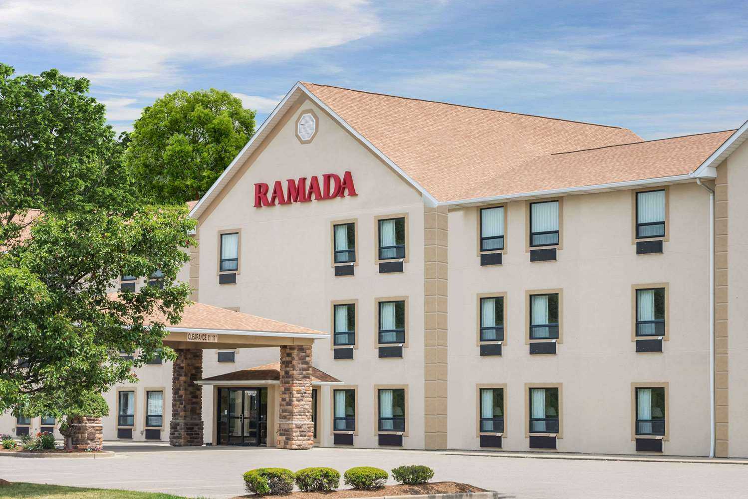 Ramada by Wyndham Strasburg Dover in Strasburg, OH